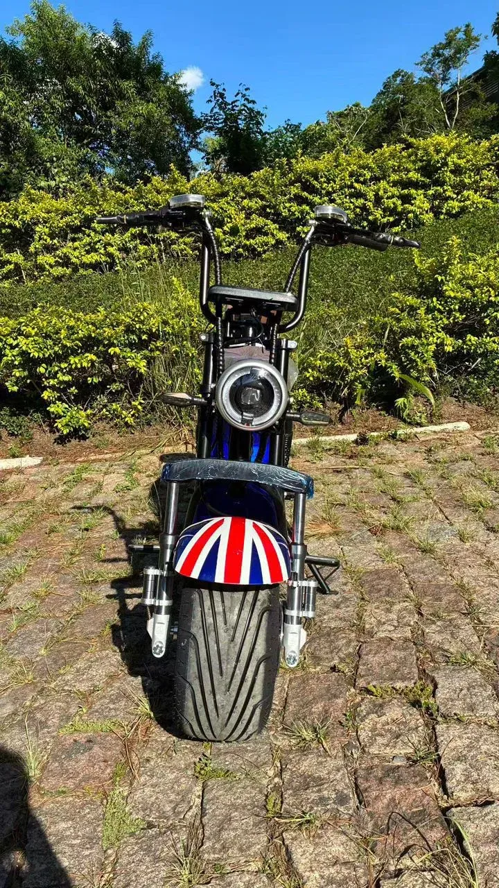 Moto Elétrica X13 — Acabamento e Design